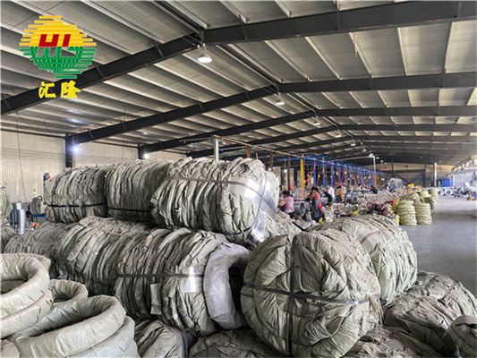 Bto-22 Pvc는 저장소에서 직류 전기로 자극된 2.0 밀리미터 철조망 레이저 와이어 캐시 상품을 코팅했습니다