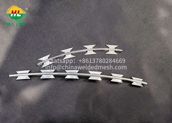 보호를 위한 리본 작풍 450mm 코일 직경 직선 콘서티나 면도칼 철사